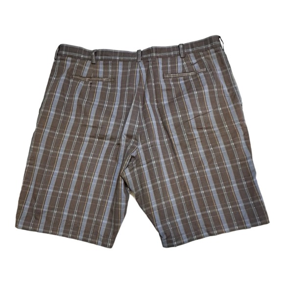 Men’s Nike Dri Fit Golf Flat Front Casual Plaid Shorts packable Travel Size 42 - Picture 3 of 8